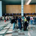 Perpildyti oro uostai bei vėluojantys skrydžiai: ką svarbu žinoti keliaujantiems?