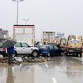 Albaniją paralyžiavo liūtys ir potvyniai, vienas žmogus žuvo