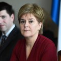 Škotijos premjerė atsiprašė už priverstinio įvaikinimo praktiką