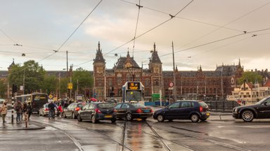 Neįtikėtina kaina: Amsterdame parkavimo vietą siūloma įsigyti už pusę milijono eurų