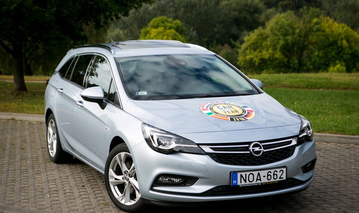"Opel Astra Sports Tourer"