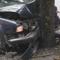 Šiauliuose BMW vairuotojas sukėlė avarijų grandinę ir pabėgo