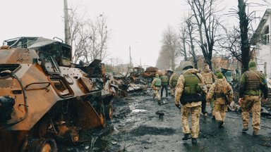 „Ar išprotėjote?“: Europa keičia nuomonę dėl sunkiosios ginkluotės Ukrainai