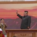 Švenčiančios Š. Korėjos filmuke raketos paskandina Ameriką liepsnose