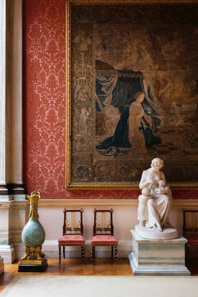 Bakingemo rūmų interjeras (Knyga „Buckingham Palace: The Interiors“/Kayleigh Jankowski nuotr.)