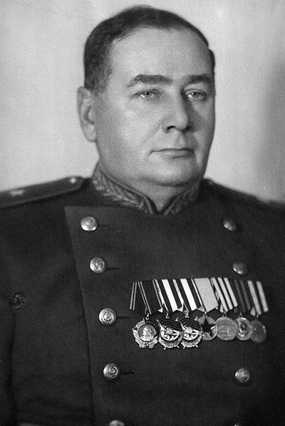 Sovietų generolas majoras Feliksas Baltušis-Žemaitis pokario metais. Tikroji pavardė – Baltušis, o Žemaitis – slapyvardis.
