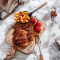 Smagi žiemos pramoga - grilis: patarimai, kaip skaniai iškepti mėsą