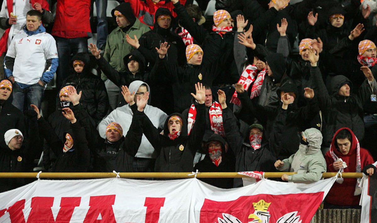 Lenkijos futbolo sirgaliai