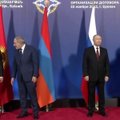 [Delfi trumpai] Putiną pažemino net jo sąjungininkai: bendroje nuotraukoje nenorėjo stovėti šalia (video)