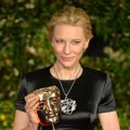 Sakydama padėkos kalbą BAFTA apdovanojimų ceremonijos metu C. Blanchett nusikeikė scenoje