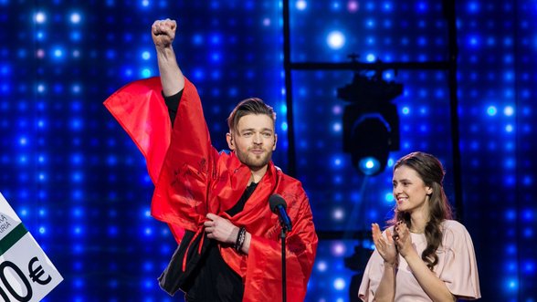 „Eurovizinės“ dainos autoriai: Jurijus Veklenko turi daug šansų ne tik patekti į „Eurovizijos“ finalą, bet ir jį laimėti