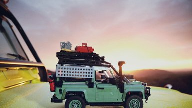 Minėdama „Land Rover“ 75-metį „Lego“ sukūrė klasikinio „Defender“ rinkinį