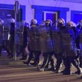 Juodkalnijoje per protestus dėl sulaikytų dvasininkų nukentėjo keli policininkai