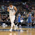 Dončičiaus debiutas ir čempionų nesėkmė NBA priešsezoninėse dvikovose