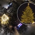 Biržai įžiebė Kalėdų eglę ir pradėjo šventinį laukimą: prie miesto dekoracijų prisidėjo gausus biržiečių būrys