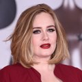 Adele įsiutino savo gerbėjus: reikalauja sumokėtų pinigų