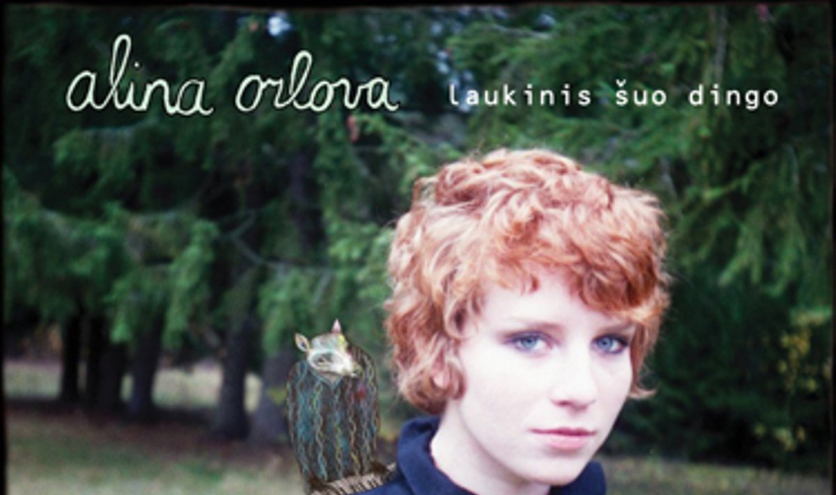 Alinos Orlovos debiutinis albumas „Laukinis šuo dingo“