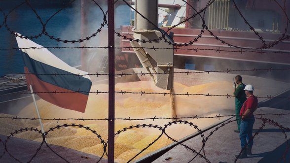 Kova dėl rusiškų grūdų prekiautojo milijonų: įtaria, kad bandomos apeiti karo metu įvestos sankcijos