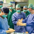 Kauno klinikose pirmą kartą Lietuvoje panaudota nauja sistema peties sąnario rekonstrukcinei operacijai atlikti
