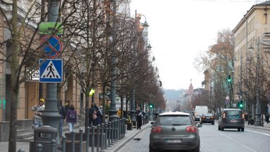 Paskutinis įspėjimas: Vilnius planuoja per dieną nutempti 10 taisykles pažeidžiančių automobilių