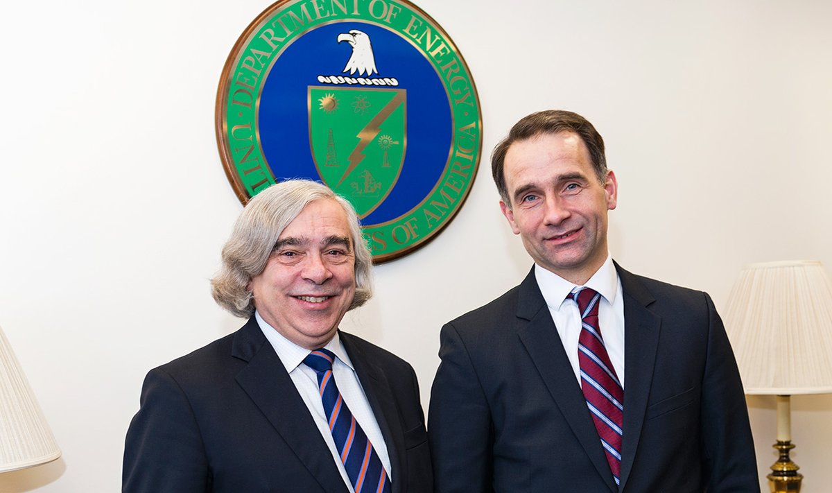 US Secretary of Energy, Dr. Ernest Moniz and Minister of Energy Rokas Masiulis Photo Ludo Segers