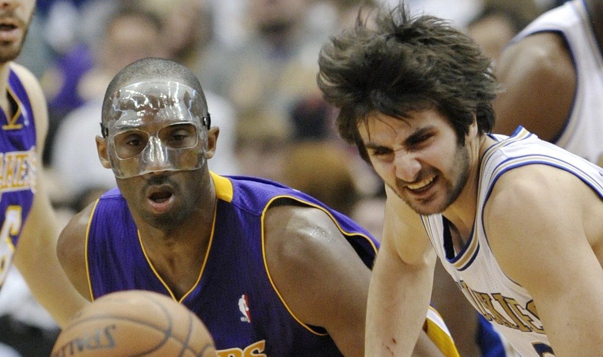 Kovoja Kobe Bryantas ("Lakers") ir Ricky Rubio ("Timberwolves")