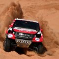 „Toyota“ prieš „Mini“: Dakare atsilikusi gamyklinė komanda turėjo imtis neįprastų sprendimų