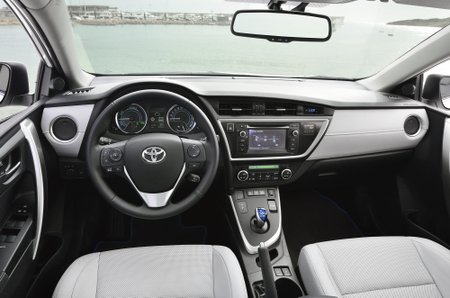 Toyota Auris Hybrid Touring Sports