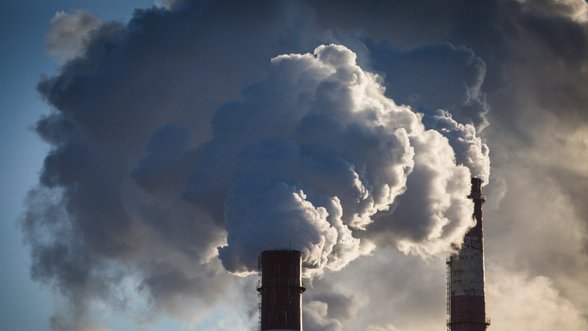 Tyrimas: oro užterštumas gyvenimo trukmę sutrumpina beveik dvejais metais