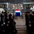 Paryžiuje vyksta velionio prezidento Chiraco laidotuvių pamaldos