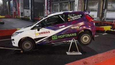 "Hoptrans Rally Team" komandos "Ford Fiesta"