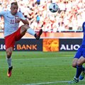 Drąsiai žaidę lietuviai pateikė staigmeną mače su 100 vietų FIFA reitinge aukščiau esančia Lenkija