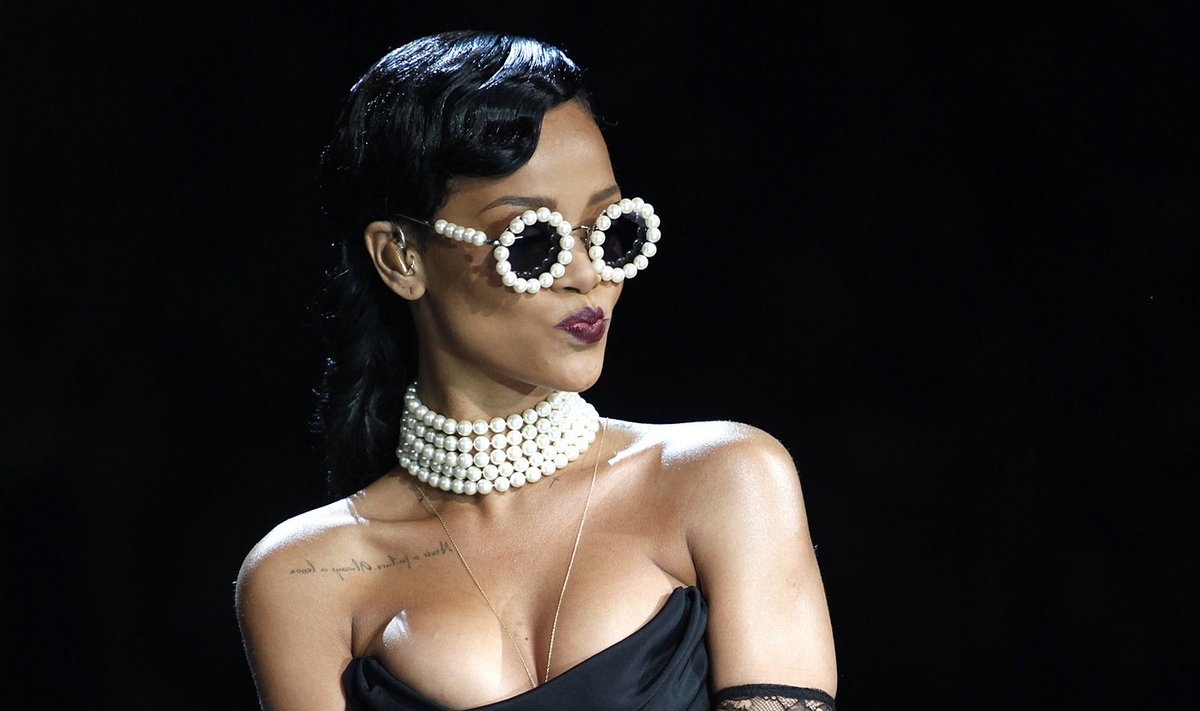 Rihanna Victoria's Secret kolekcijos pristatyme