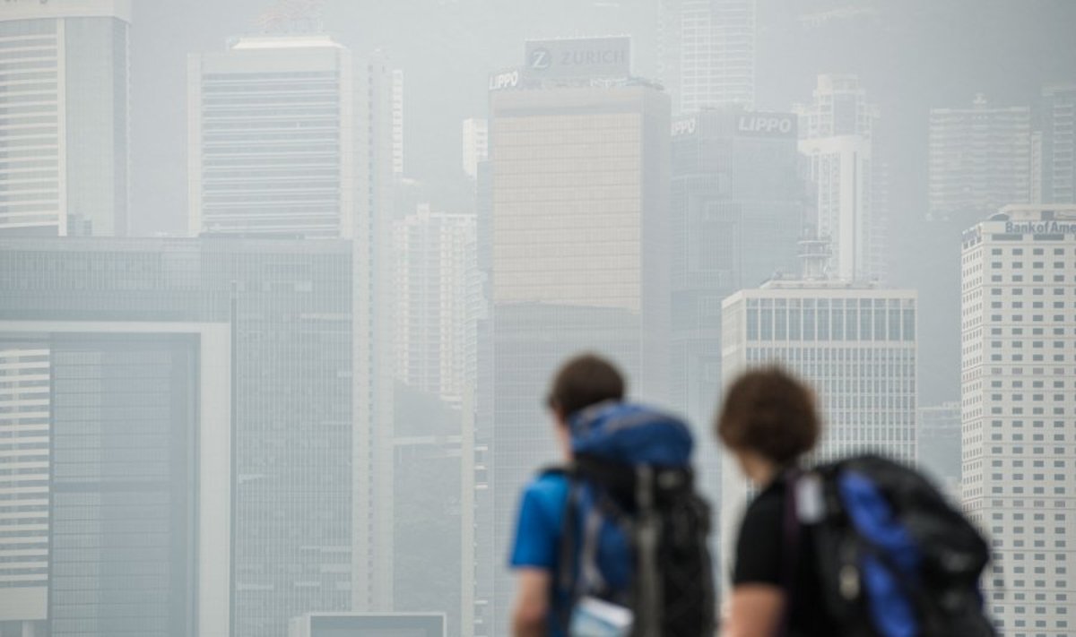Užterštas oras matomas plika akimi - turistams sudėtingiau nusifotografuoti miesto panoramą