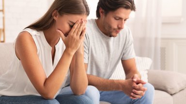 Santykių krizė gali ištikti ir visai netikėtu metu: psichoterapeutas davė gerų patarimų, kaip tai įveikti