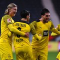 Įspūdingai atsitiesusi „Borussia“ pergalę išplėšė trimis įvarčiais iš eilės