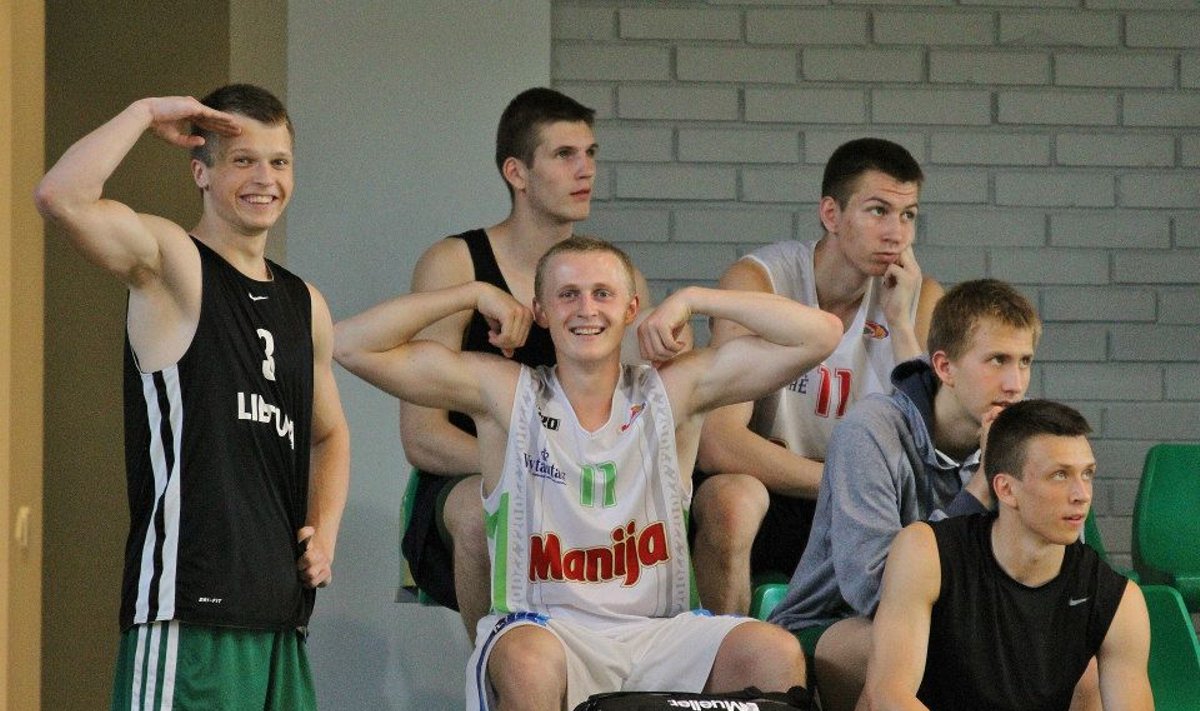 Lietuvos U18 vaikinų krepšinio rinktinė