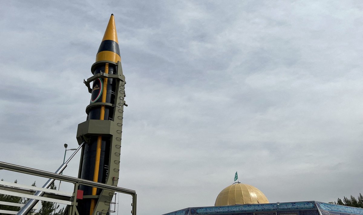 Irane pristatyta nauja balistinė raketa