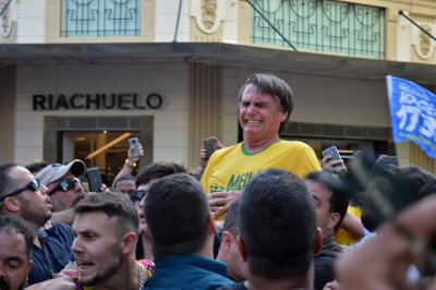 Brazilijoje peiliu sužeistas favoritu į prezidentus laikomas kandidatas