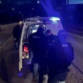 Vilniaus rajone sustabdytas policininkas atsisakė tikrintis girtumą ir atsidūrė areštinėje: apie įtartiną vairuotoją pranešė žmonės
