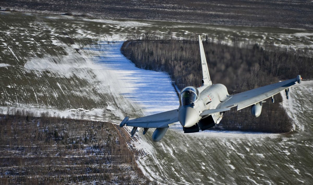 Naikintuvas „Eurofighter Typhoon“ (V. Eivos nuotr.)