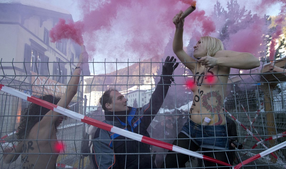 "Femen" aktyvistės Davose