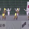 Beisbolo aistruolius Japonijos stadiono tribūnose pakeitė šokantys robotai