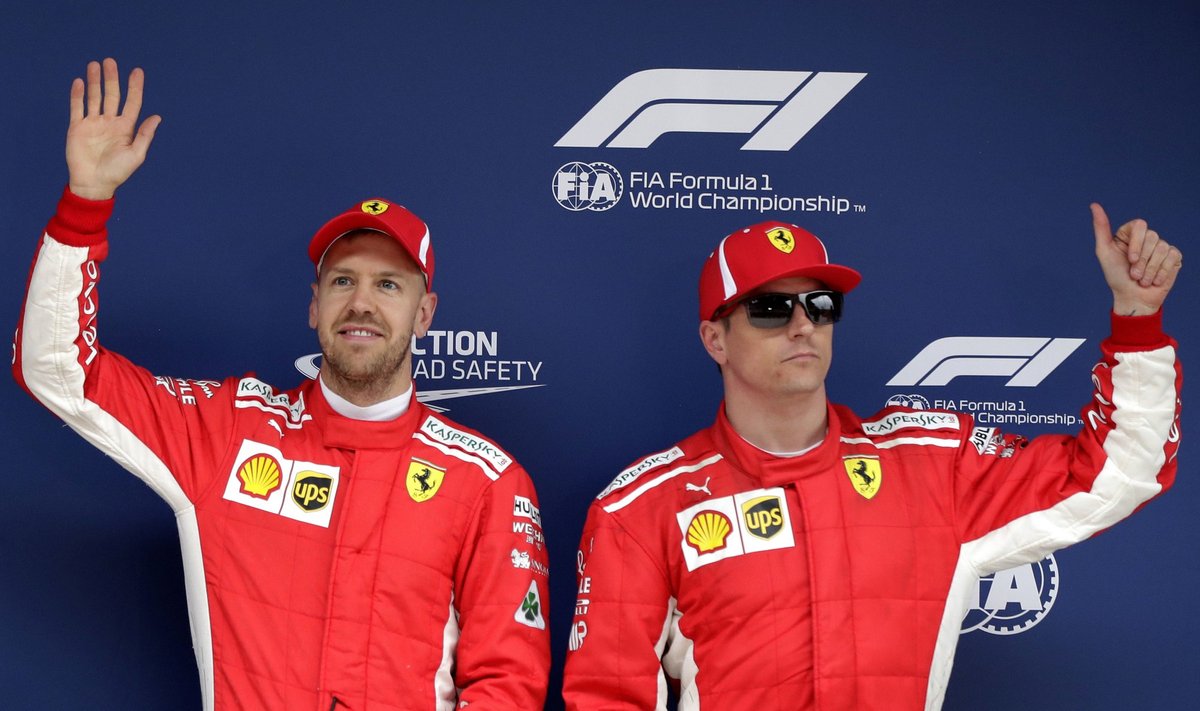 „F-1“ kvalifikaciją Kinijoje laimėjo „Ferrari“ lenktynininkai