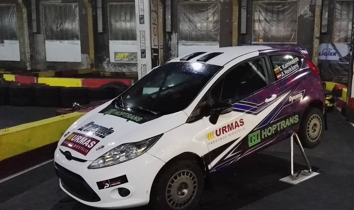 "Hoptrans Rally Team" komandos "Ford Fiesta"