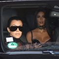 Kardashian priklausančioje parduotuvėje su pistoletu siautėjusi moteris netrukus grįžo apsiginklavusi mačete