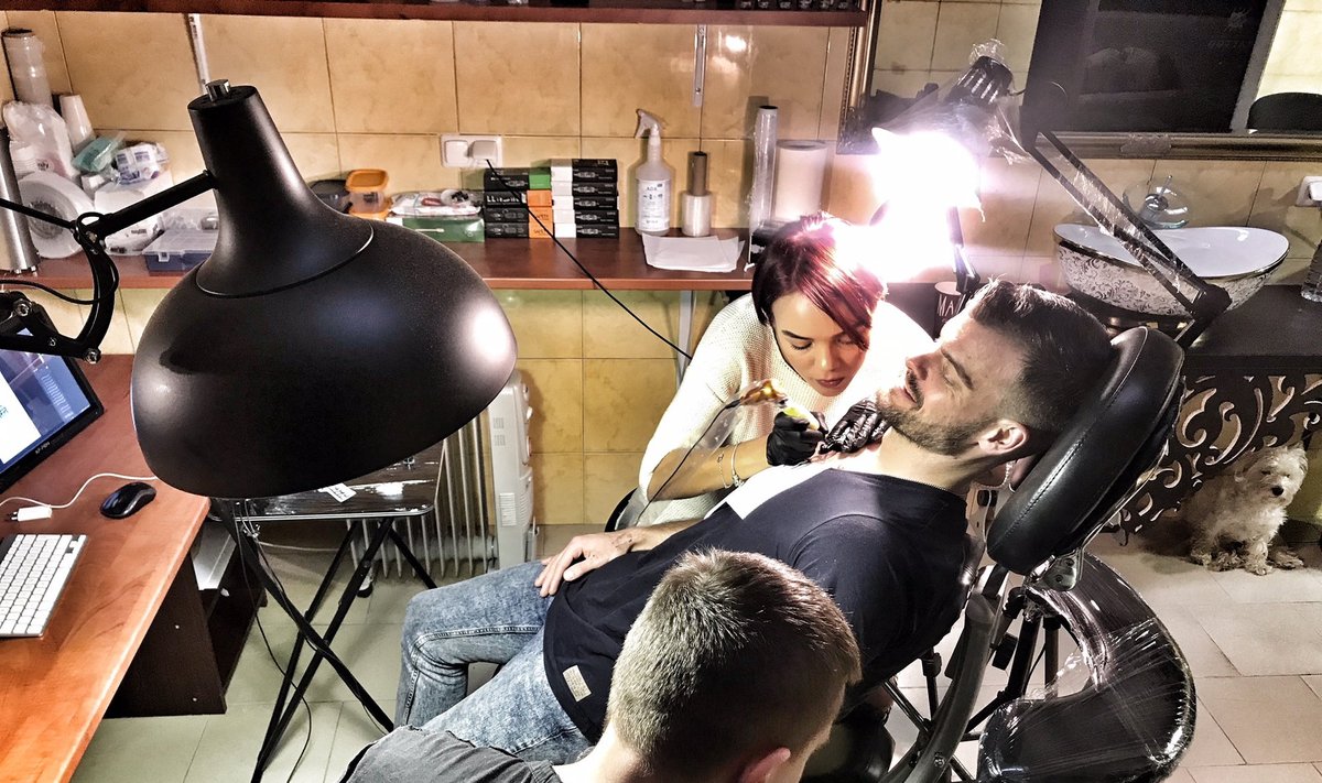 Mindaugas Rainys pasidarė dvi naujas tatuiruotes FOTO: „Doberman Tatto“ nuotrauka