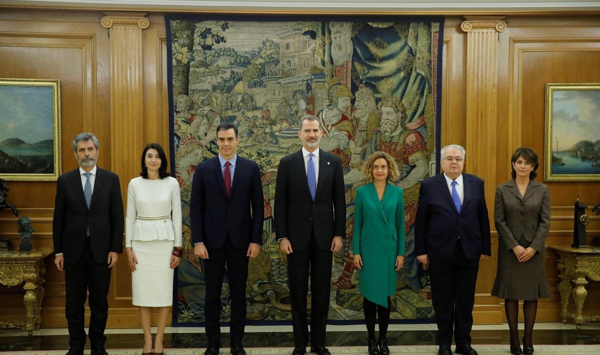 Karalius Felipe VI patvirtino naująją Ispanijos vyriausybę