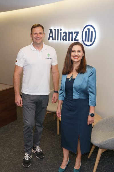  Allianz Lietuva generalinė direktorė Asta Grabinskė ir Lietuvos paralimpinio komiteto prezidentas Mindaugas Bilius