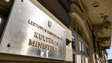 Kviečia teikti Lietuvos valstybei kultūros srityje nusipelniusių asmenų kandidatūras